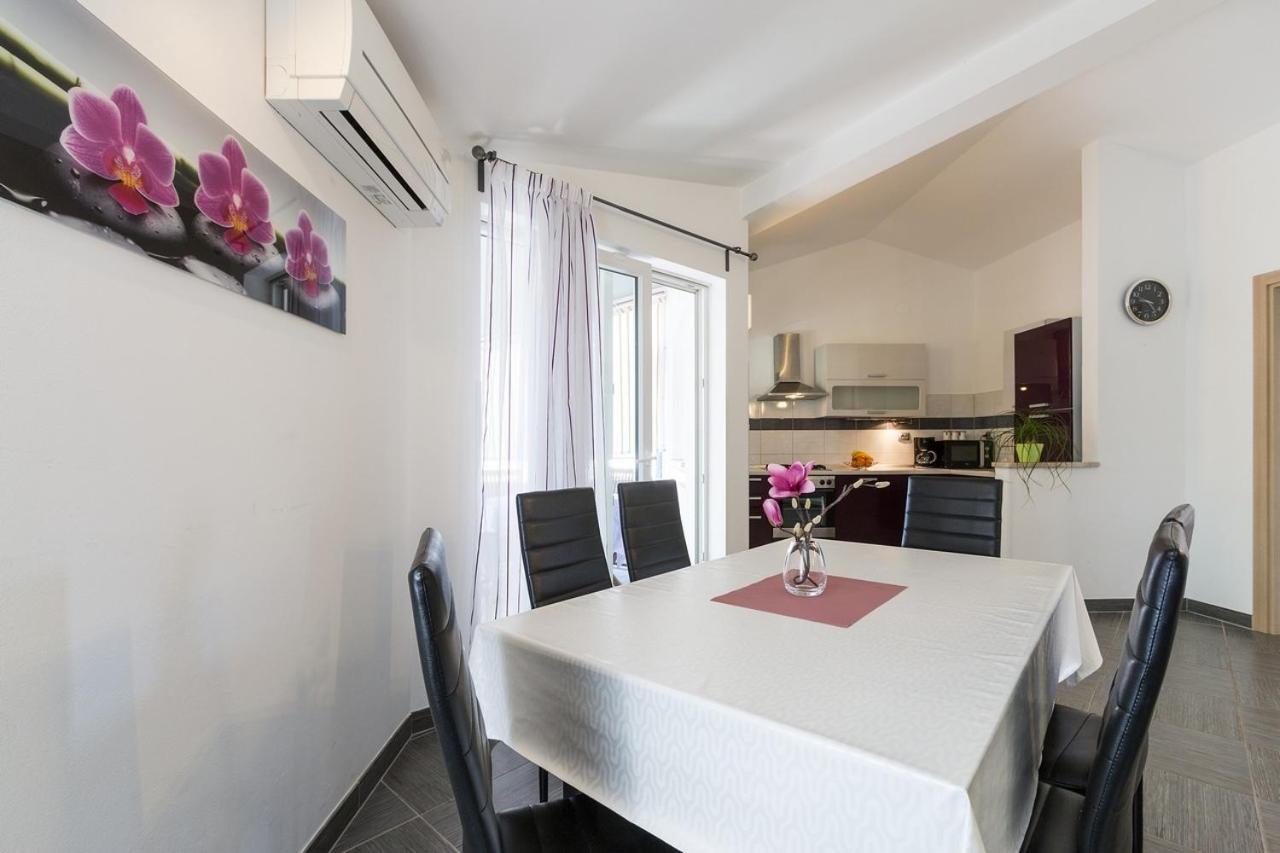 Apartment Carmen Пула Екстер'єр фото