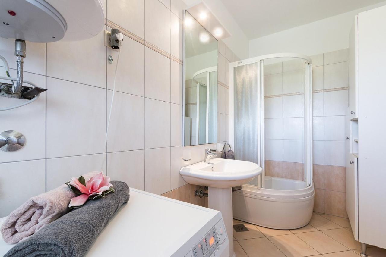 Apartment Carmen Пула Екстер'єр фото