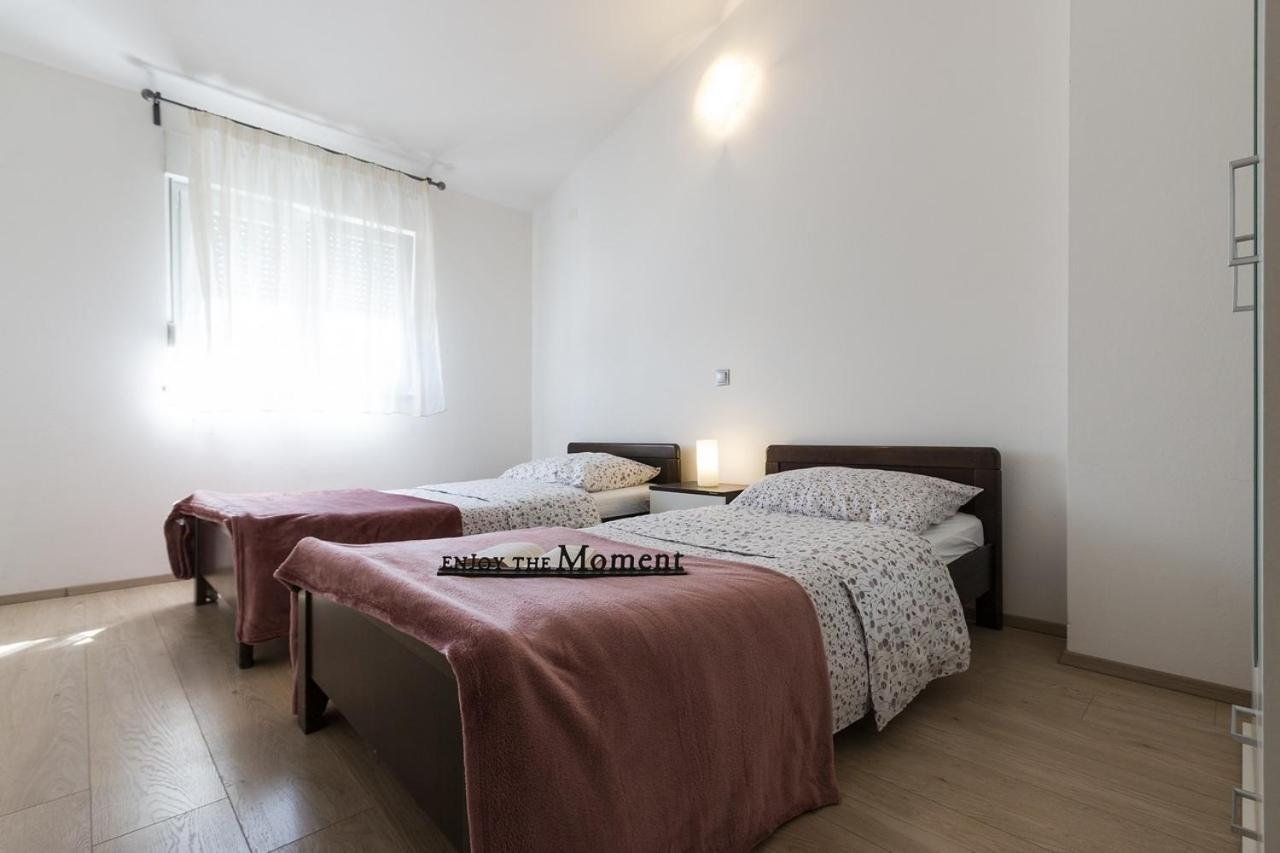 Apartment Carmen Пула Екстер'єр фото