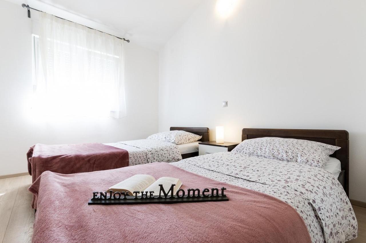 Apartment Carmen Пула Екстер'єр фото