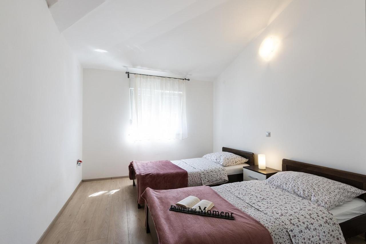 Apartment Carmen Пула Екстер'єр фото